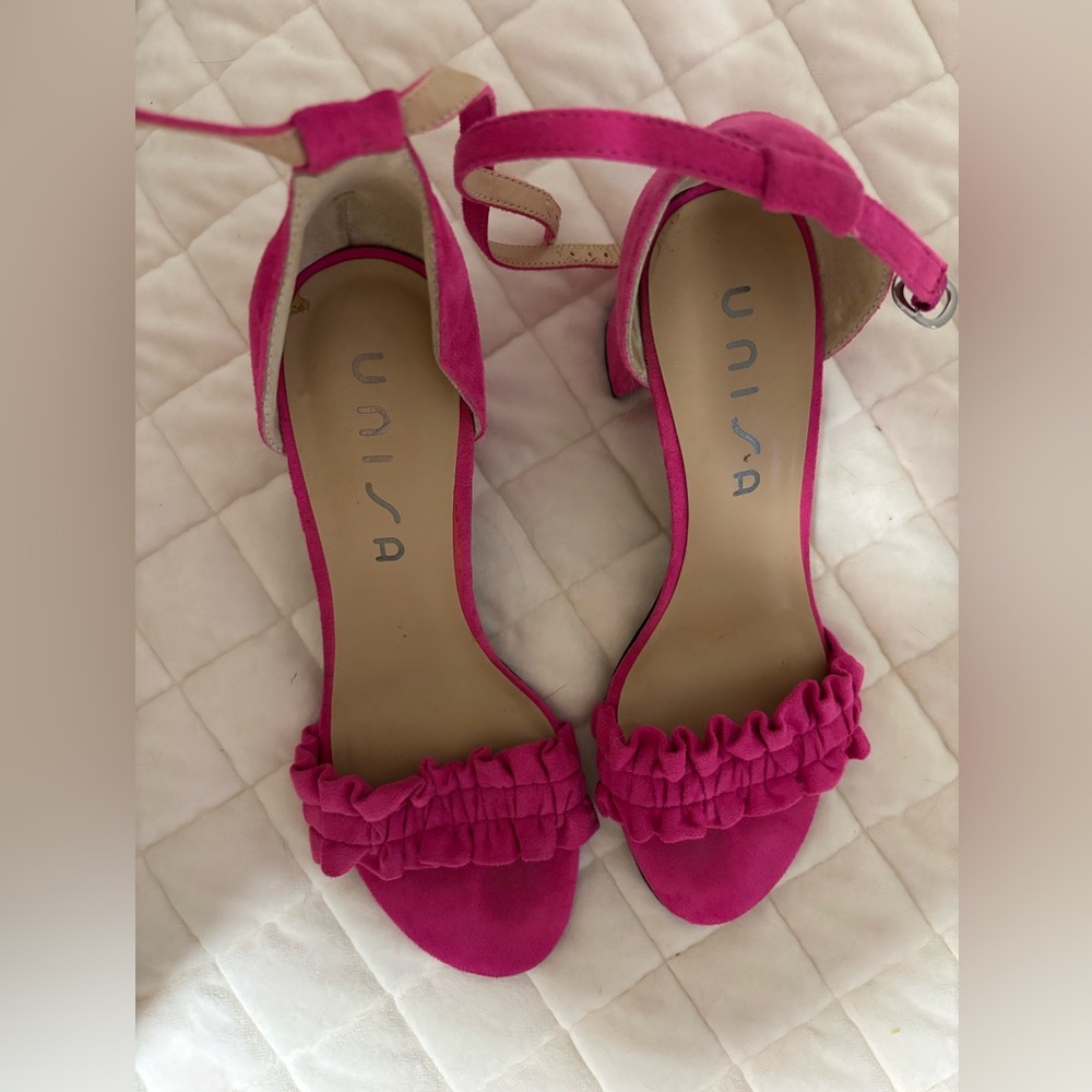 Pink Ruffle Heels - Picture 2 of 5